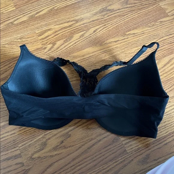 Victoria’s Secret smooth lacie push-up bra - Picture 2 of 4